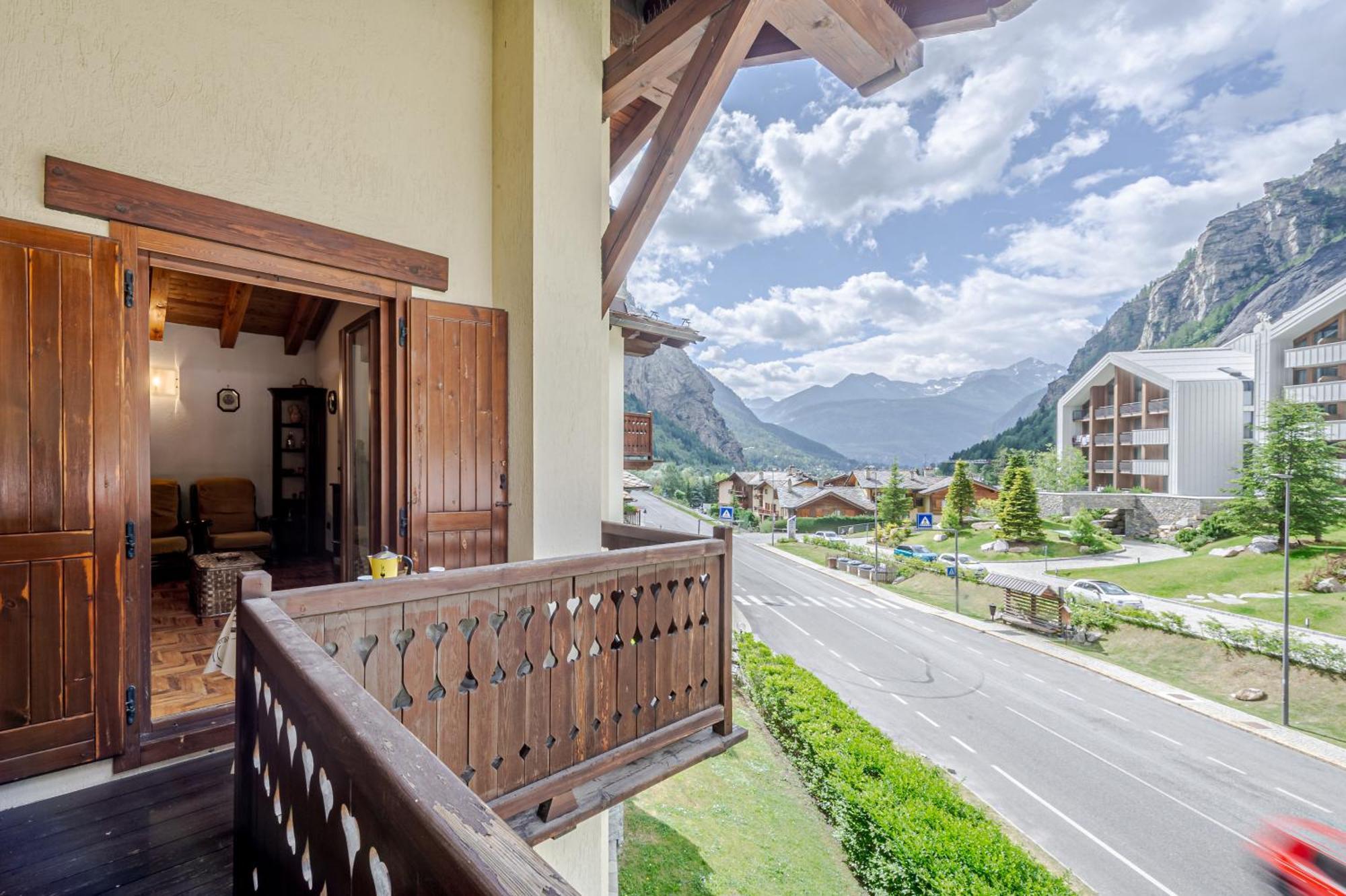 Apartmán Casa Beatrice - Wifi, Parcheggio E Vista Montagna - Cour 0231 Courmayeur Exteriér fotografie